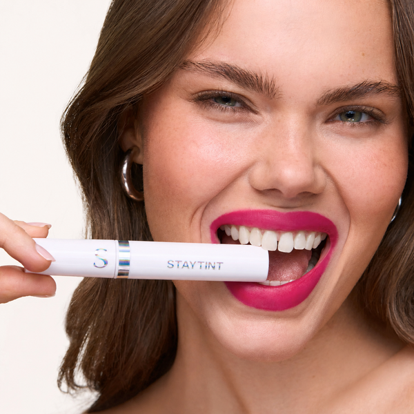 StayTint™ – Encre à lèvres tenue toute la journée